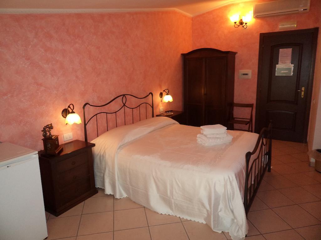 Albergo Tirreno Marina di Camerota Cameră foto